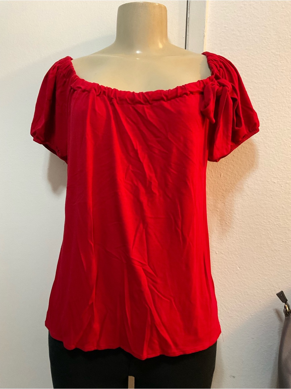 INC International Concepts women’s Y2K Red boat-neck Blouse size M